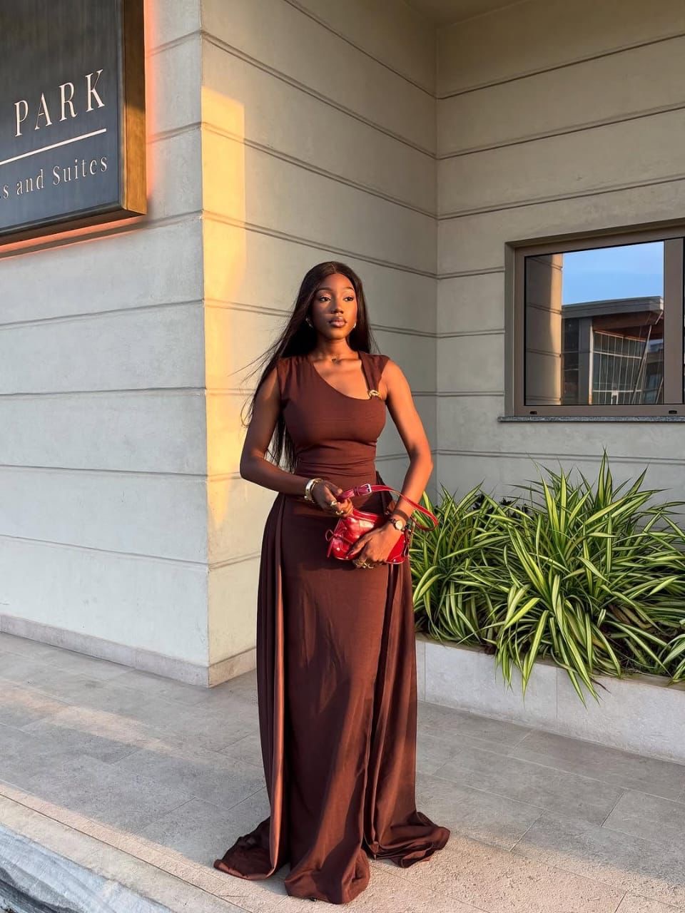QUALITY DINNER DRESS  - Image 9