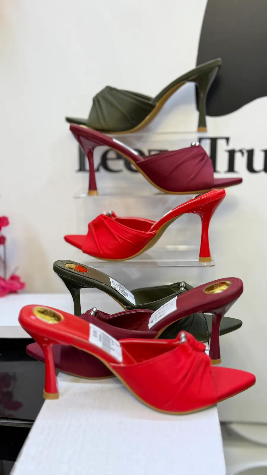 DIUS HEELS - Image 2