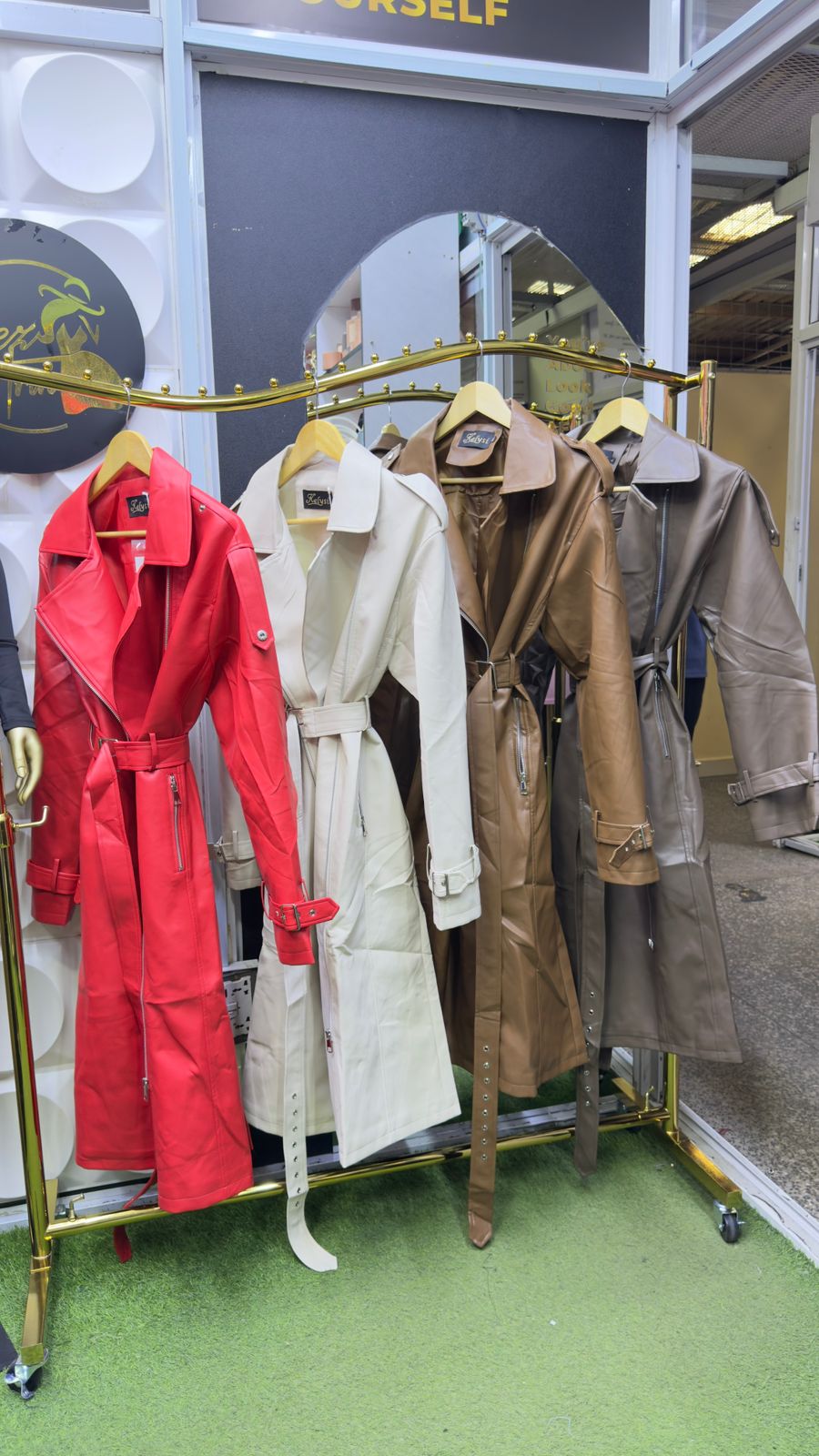 Trench coat  - Image 1