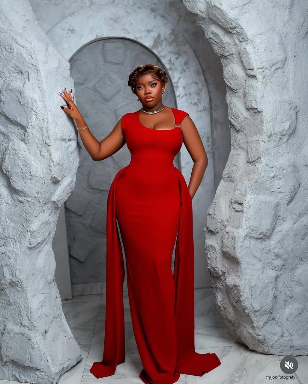 QUALITY DINNER DRESS  - Image 2