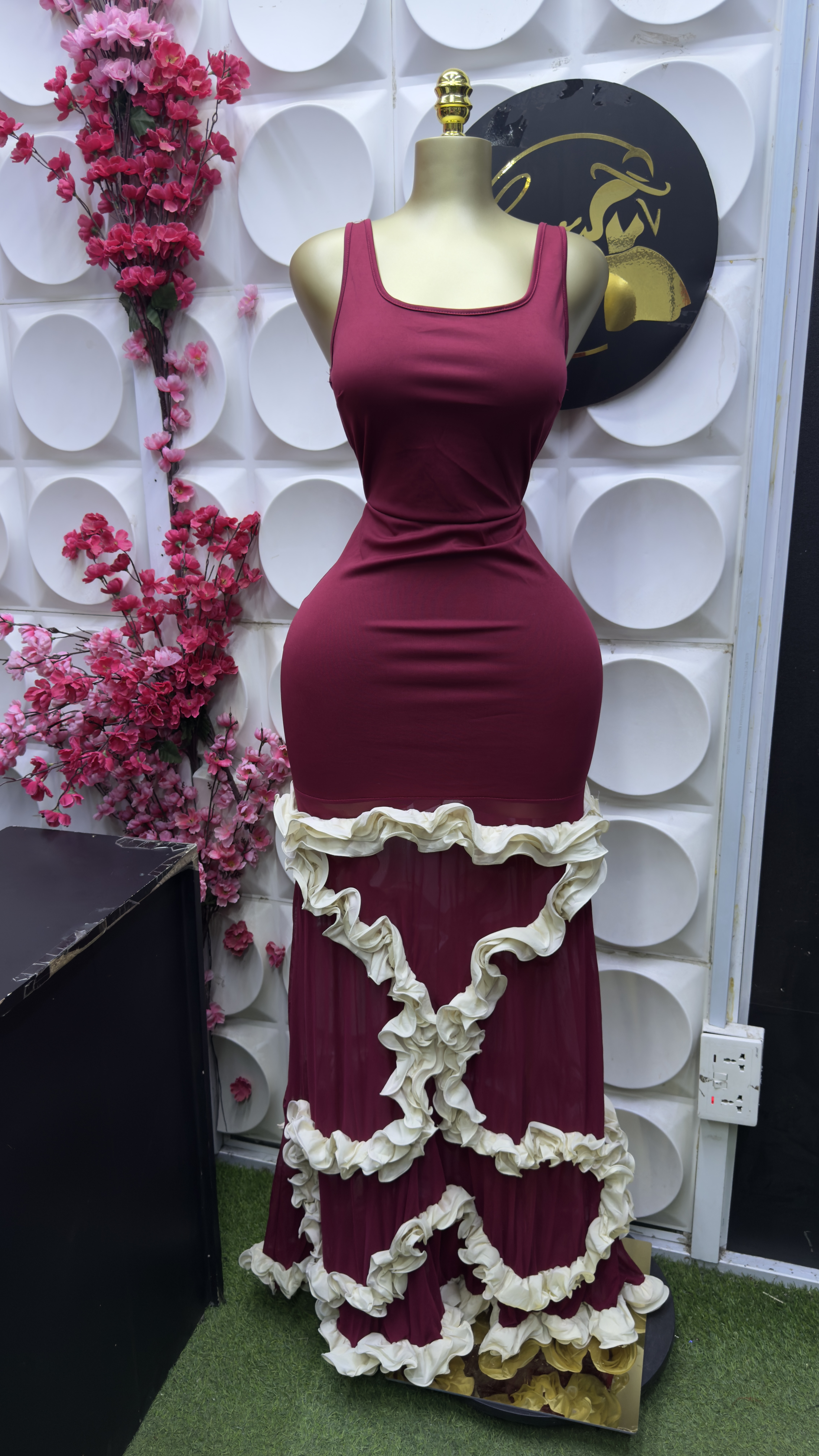 MAROON WHITE  - Image 4